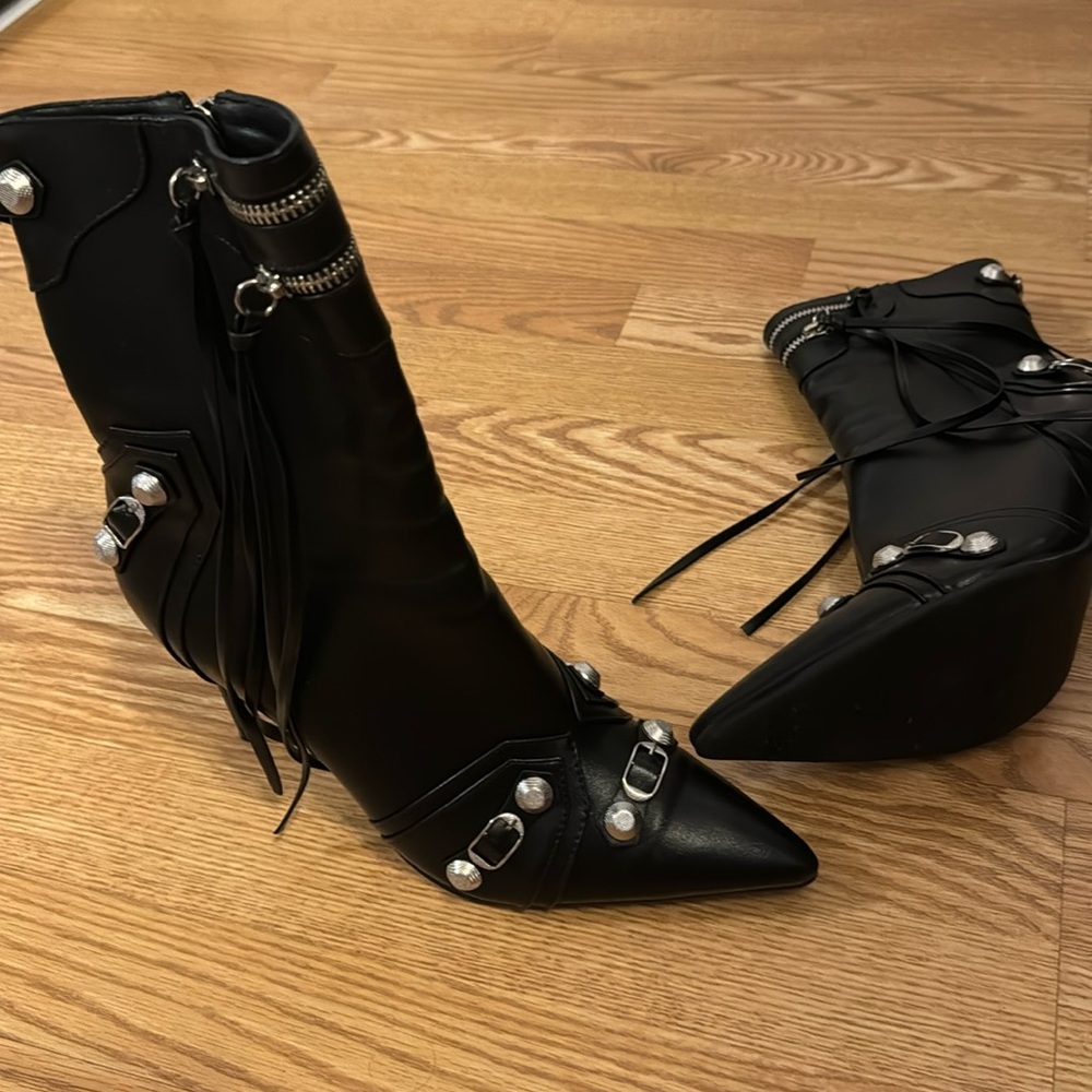 Size 11 heeled booties